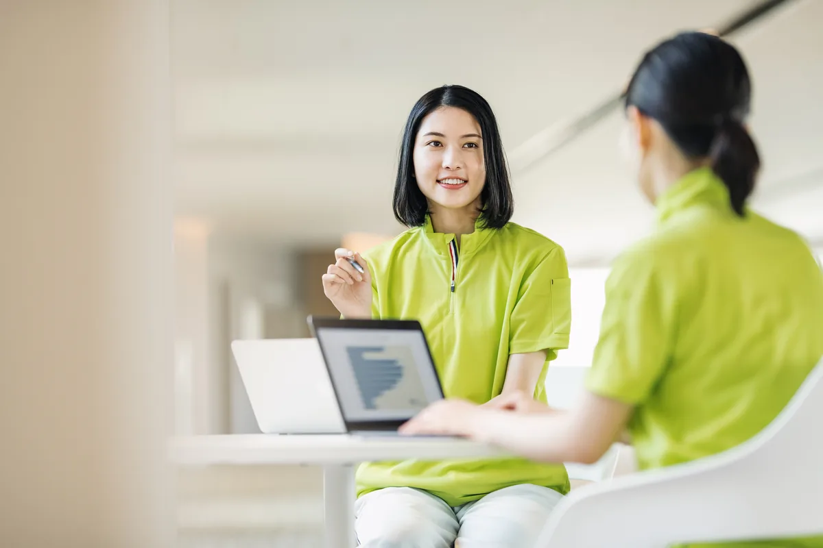 外国人介護人材を採用する費用の相場と内訳